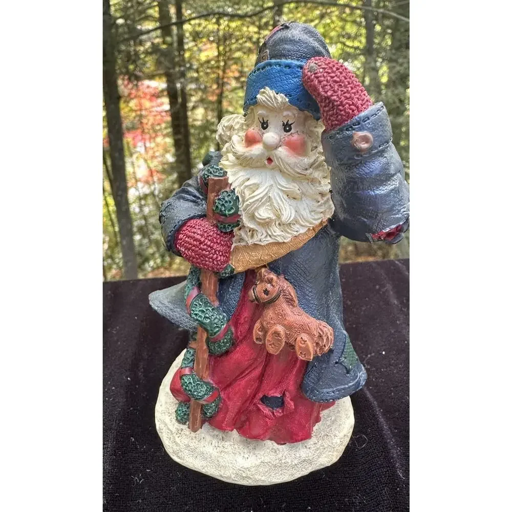 Vtg 1996 St. Nicholas Square Santa Toting Toy Sack Wearing Mittens -S64